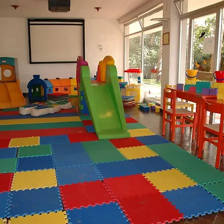 Apartahotel Albatros 3*